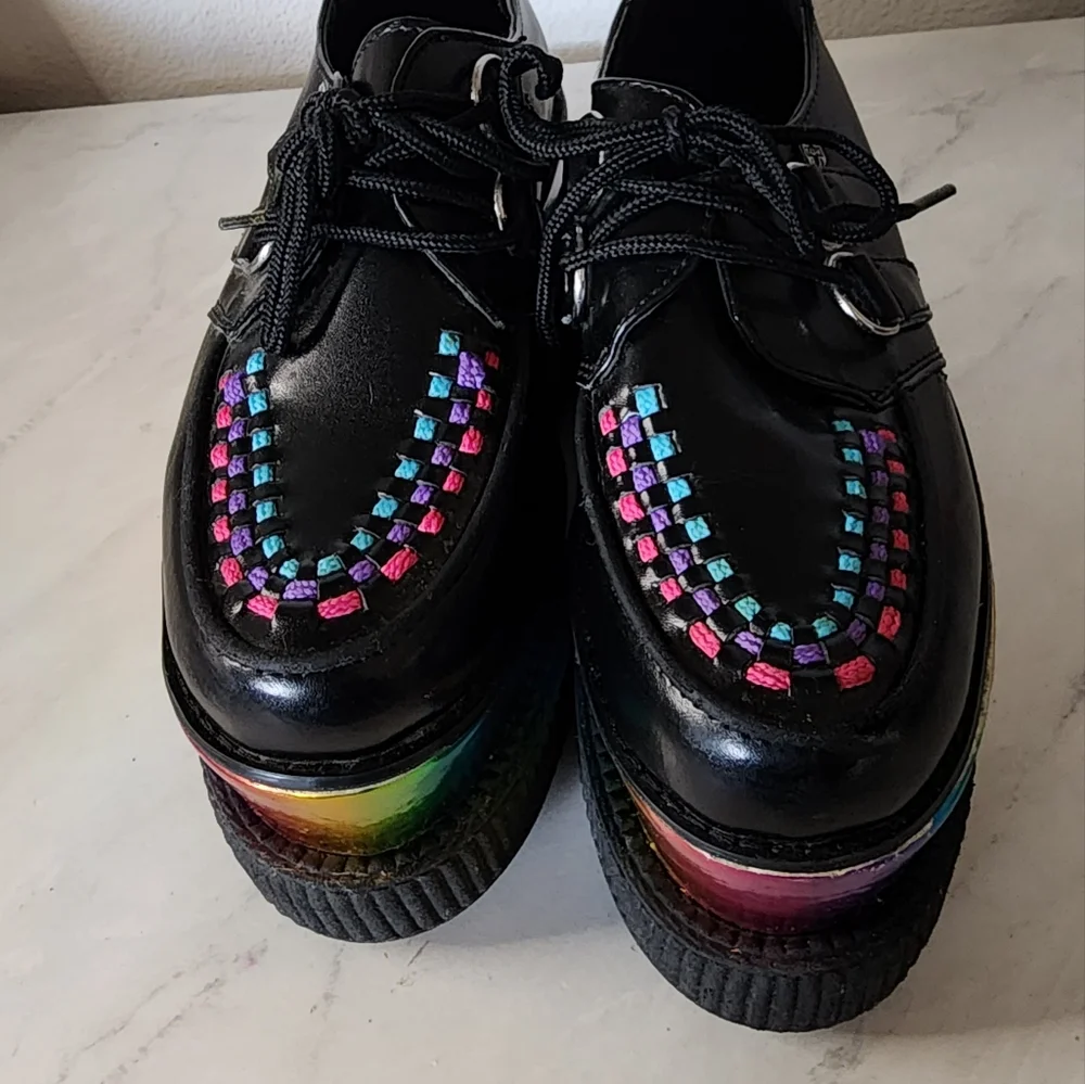 T.U.K. Rare Tuk Black Leather Triple Rainbow Sole Viva Creepers Mondo Size 6